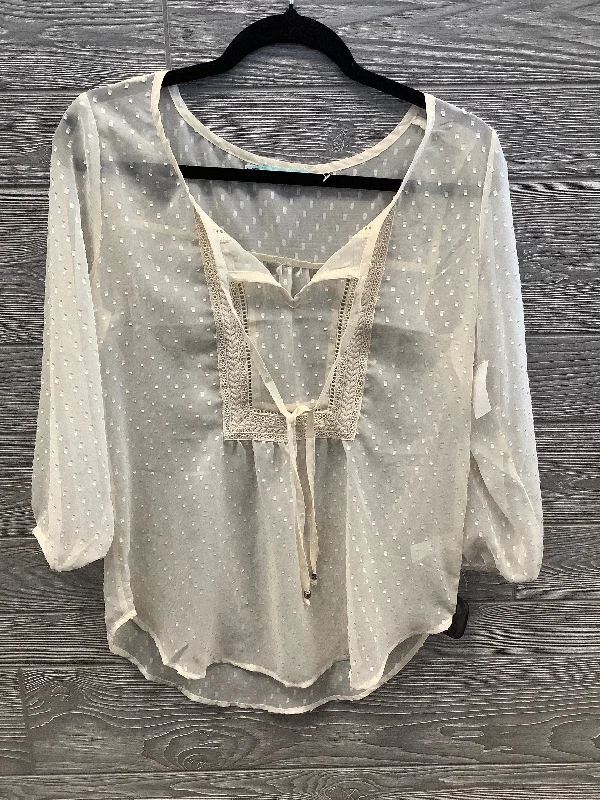 Blouse 3/4 Sleeve By Maurices In Cream, Size: S